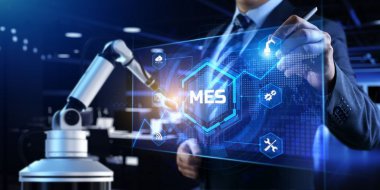 Czym jest system MES i jak zwiększa wydajność produkcji?