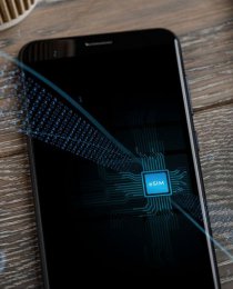 eSIM nie tylko do smartfona. W jakich urządzeniach można zainstalować taką kartę?