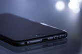 Ranking ładowarek do iPhone 2026 - test modeli przewodowych i indukcyjnych
