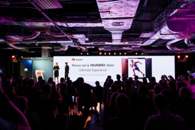 Huawei Mate 10 Pro i Robert Lewandowski – premiera mistrzowskiego duetu