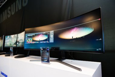 Samsung prezentuje najnowsze monitory Samsung QLED Gaming Monitors na Poznań Game Arena