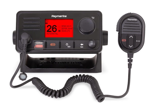 Radiotelefon VHF - jaki radiotelefon kupić na jacht lub łódź?