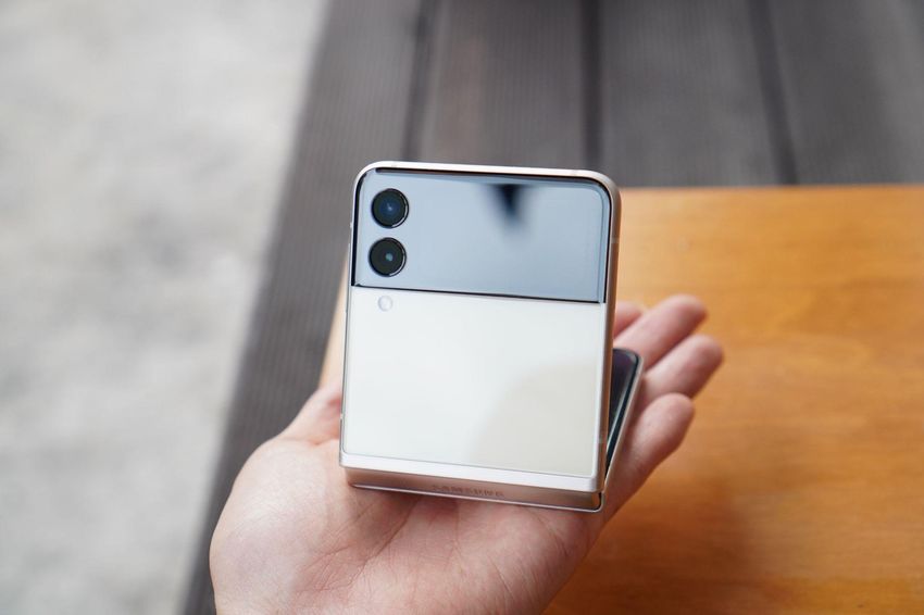 Telefony komórkowe składane - czy&nbsp;odniosły sukces?